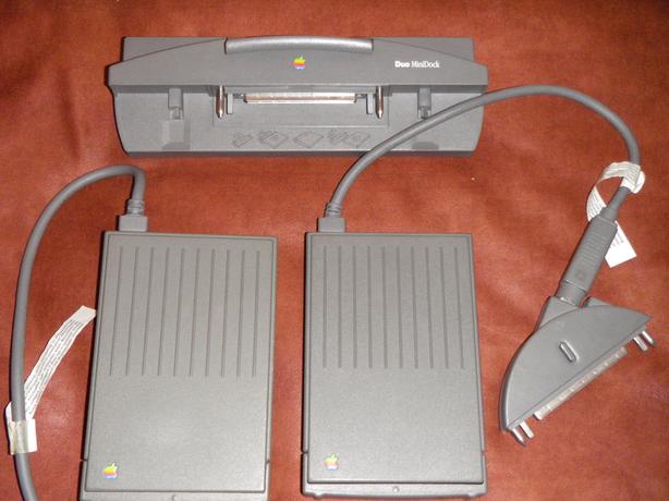 Pot Pouri of Apple Macs: Vintage Apple Collective Investments image 5