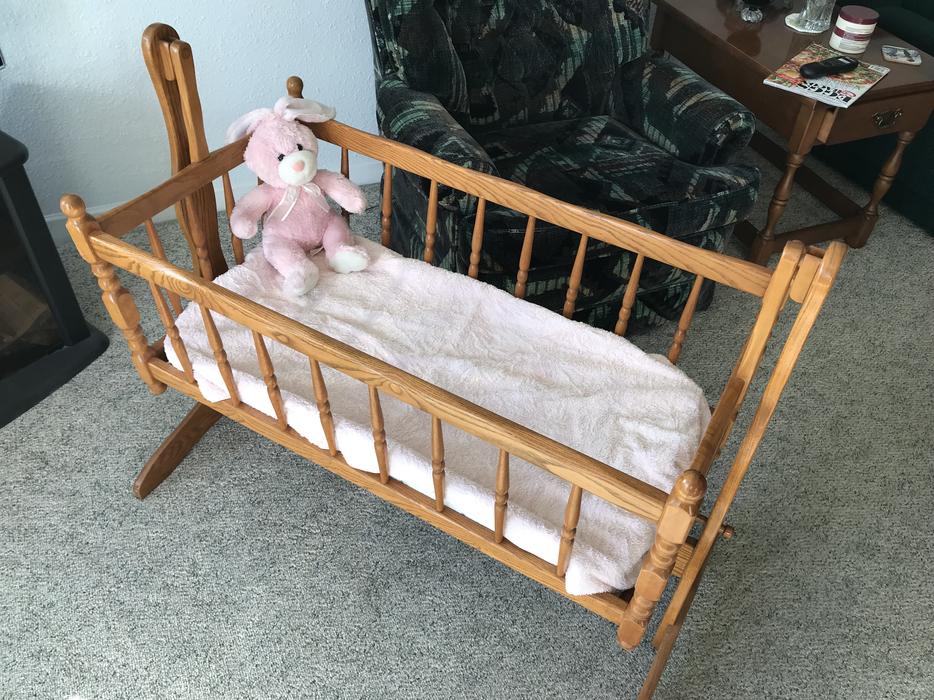 Solid Maple Cradle display photo