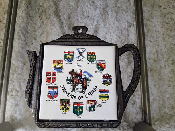 Cast Iron Teapot Ceramic Souvenir of Canada Coat of Arms And Victoria Souvenir image 1