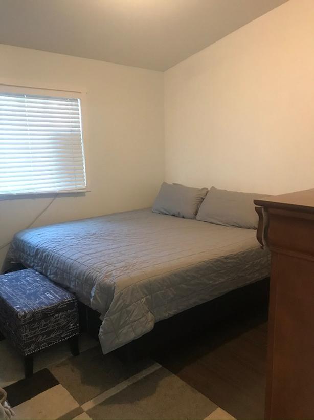 Carriage  House for Rent in Shawnigan Lake - April 15th. image 6