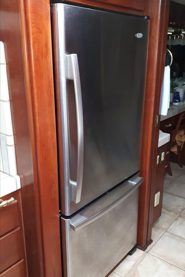 1965/2000 SILVER EAGLE BUS CONVERSION image 2