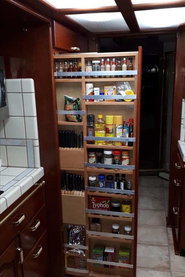 1965/2000 SILVER EAGLE BUS CONVERSION image 3