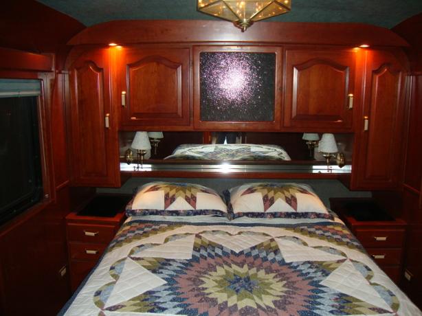 1965/2000 SILVER EAGLE BUS CONVERSION image 4