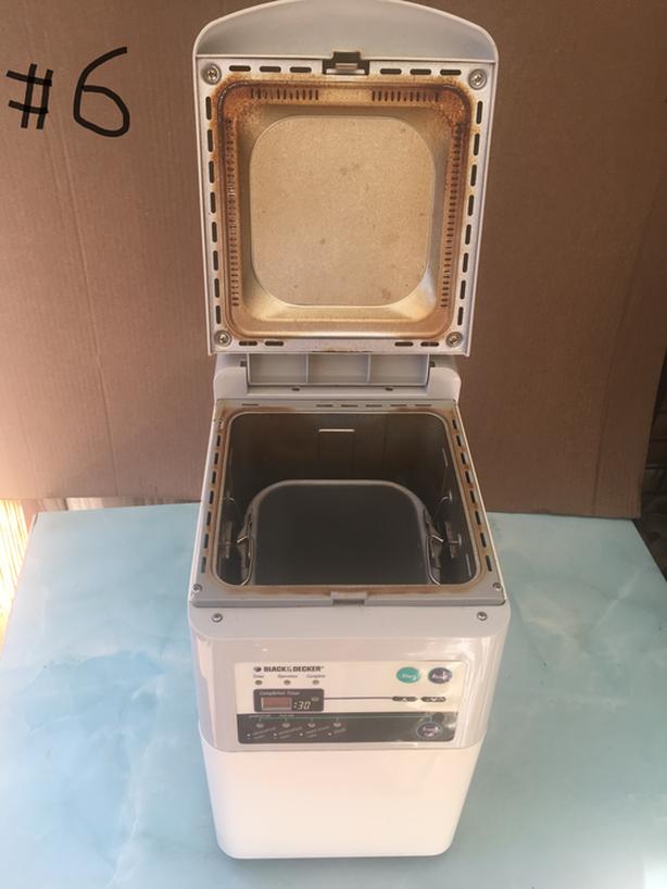 Bread Makers in near new condition. In Port Alberni image 2