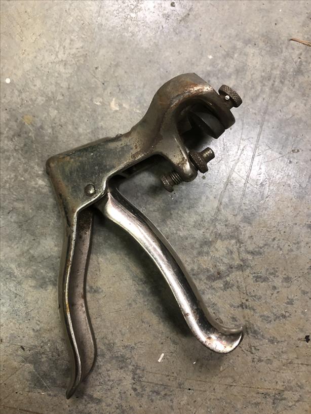 VINTAGE SAW SET image 2