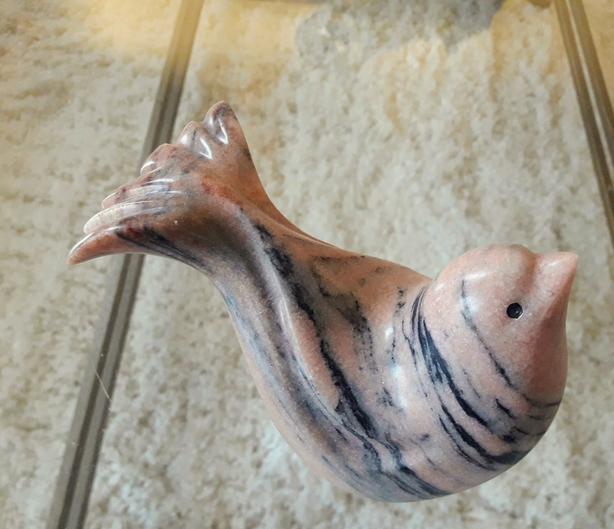 MARBLE PINK STONE CARVED BIRD DOVE image 4
