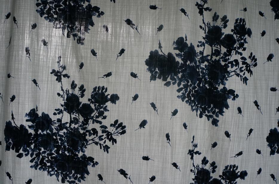 Curtains %100 cotton Pair in Perfect condition display photo