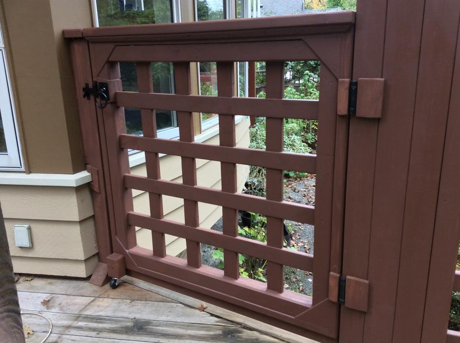 Finely Finished Custom Lattice Panels By: MakeStuff4U display photo