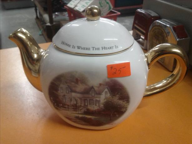 Thomas Kinkade Tea Pot image 1