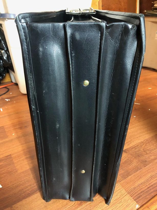 BRIEFCASE image 4