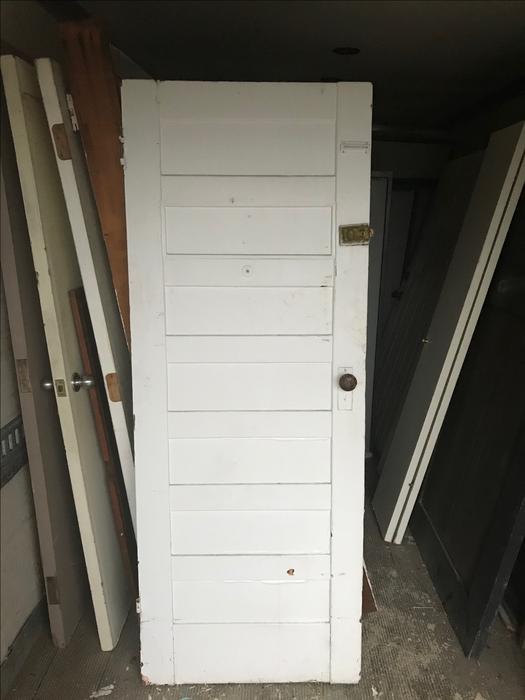 7 panel door display photo