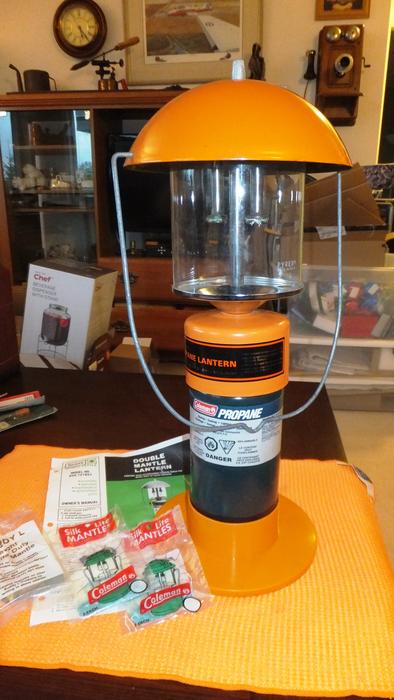 Sears Double Mantle Propane Lantern (with box) display photo