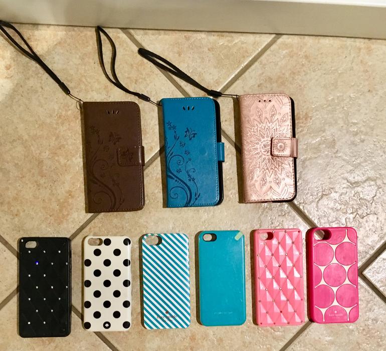 iPHONE CASES display photo