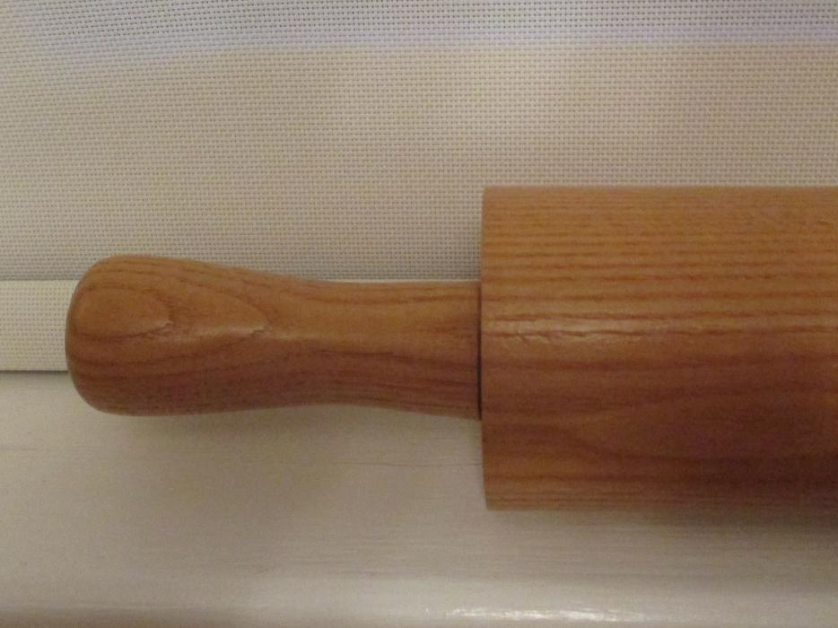 Handmade Solid Oak Rolling Pin display photo