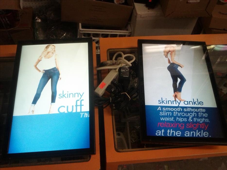 19 Inch Monitors display photo