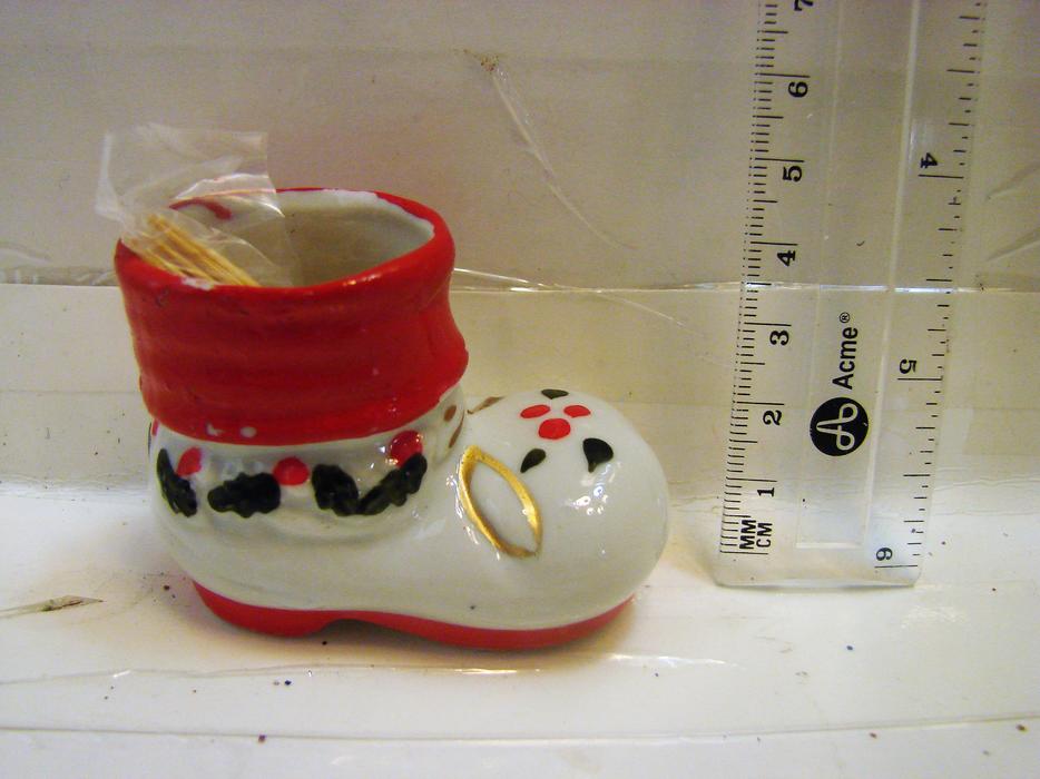 SET OF CHRISTMAS SHOES TOOTHPICK HOLDERS display photo