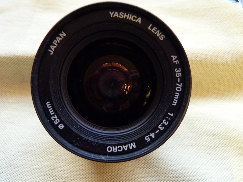 Yashica Koycera AF 35-70mm 3.3-4.5 digital camera lens display photo