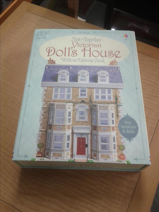 Slot Together Victorian Doll House image 1