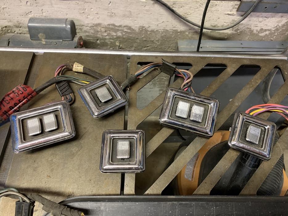 DODGE POWER WINDOW SWITCHES display photo