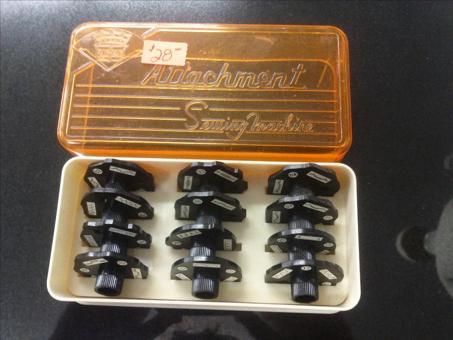 Sewing Machine Zig-Zag Attachment display photo