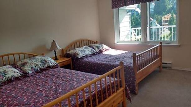 Mt Washington Condo for rent September - December image 6