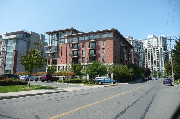 827 Fairfield Road - Top Floor Condo in City Place image 8