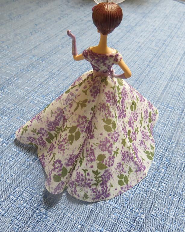 Violette Barbie Ornament image 2