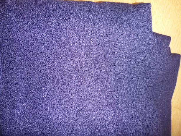 9 M of navy crepe fabric image 2