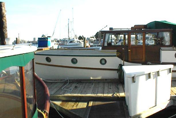FOR SALE: 1931 Teak & Mahogany 38-foot yacht. Registered Heritage Vessel image 5
