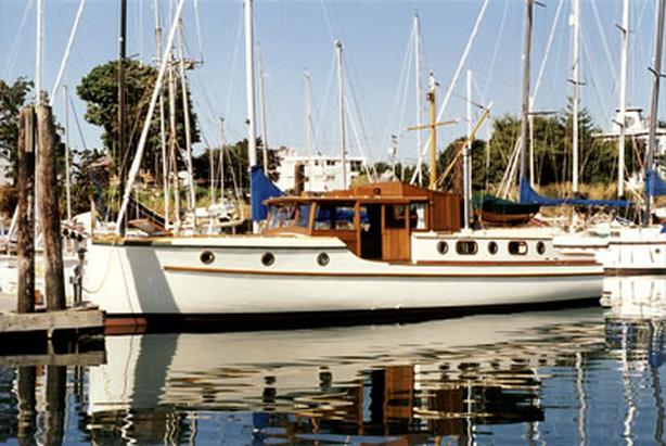 FOR SALE: 1931 Teak & Mahogany 38-foot yacht. Registered Heritage Vessel image 8
