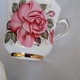 Royal Windsor Fine Bone China Tea Cup & Saucer - Pink Roses thumbnail image 4