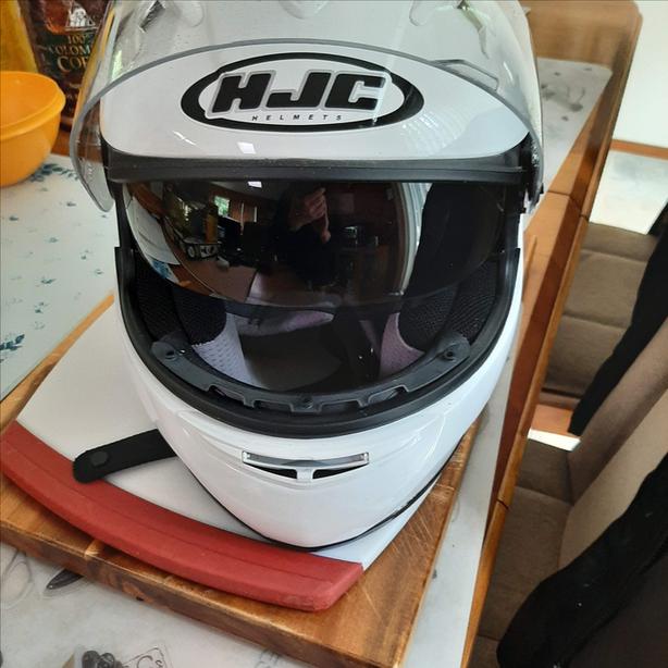 HJC IS-16 Helmet image 4