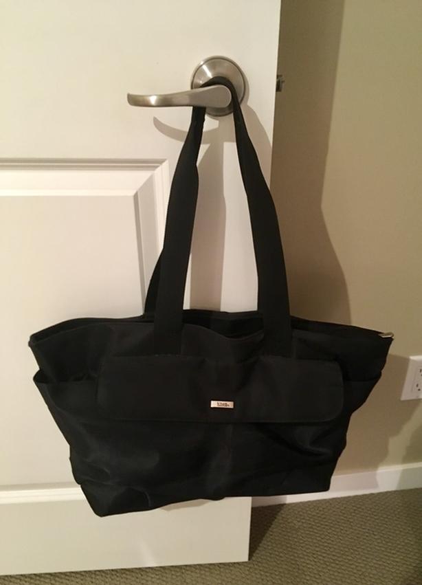 BLACK TOTE BAG image 1